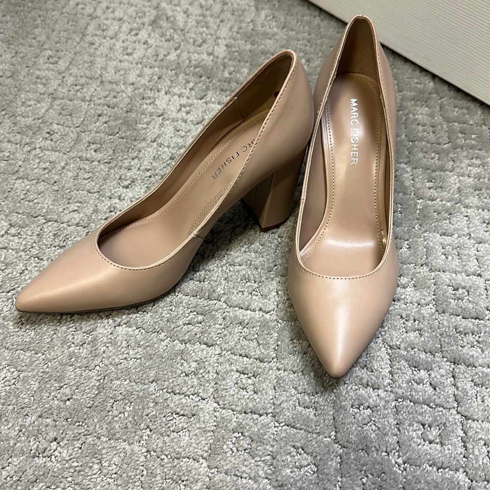 Marc Fisher block heels for Spring! NWOT The perfect Nude color